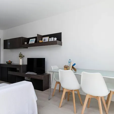Yourhouse Llimonera 포엔샤 항구
